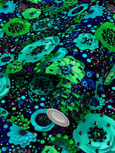 Load image into Gallery viewer, Carta da parati linea Una casa nel bosco