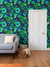 Load image into Gallery viewer, Carta da parati linea Una casa nel bosco