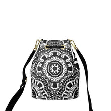 Carica l'immagine nel visualizzatore di Gallery, Borsa a tracolla a zaino linea Multi grafica
