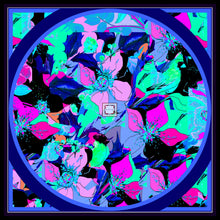 Carica l'immagine nel visualizzatore di Gallery, Foulard artistico in seta  linea I fiori