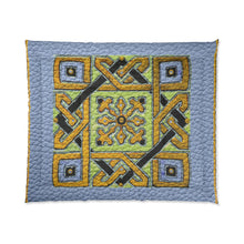 Carica l'immagine nel visualizzatore di Gallery, Copertacon stampa artistica Laila Lago & C. by Iannilli Antonella