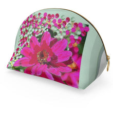 Carica l'immagine nel visualizzatore di Gallery, Beauty in pelle con stampa artistica