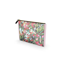 Load image into Gallery viewer, Borsetta linea I FIORI ENTRA NEL SOGNO (Fatta a mano su ordinazione)