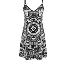 Carica l'immagine nel visualizzatore di Gallery, Abito in raso di seta linea Multi grafica