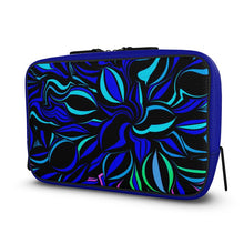 Carica l'immagine nel visualizzatore di Gallery, Borsa beauty linea uomo  Riflessi