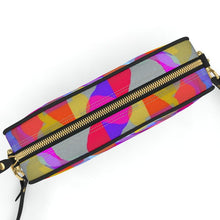 Load image into Gallery viewer, Borsa artistica da collezione linea La trasparenza dell' amore