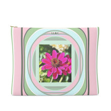 Load image into Gallery viewer, Pochette in pelle con stampa linea Le margherite