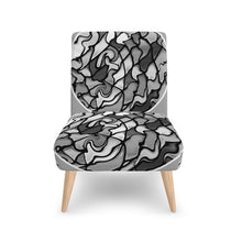 Carica l'immagine nel visualizzatore di Gallery, Poltrona elegante Linea Modernamente