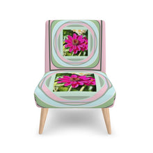 Carica l'immagine nel visualizzatore di Gallery, Poltrona linea Le margherite