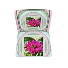 Carica l'immagine nel visualizzatore di Gallery, Poltrona linea Le margherite