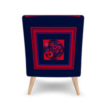 Carica l'immagine nel visualizzatore di Gallery, Poltrona linea una casa nel bosco-