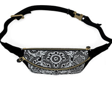 Carica l'immagine nel visualizzatore di Gallery, Marsupio in pelle linea Multi grafica