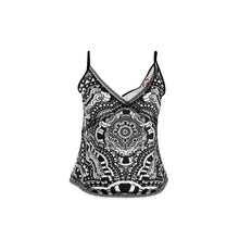 Carica l'immagine nel visualizzatore di Gallery, Top in raso elegante linea Multi grafica