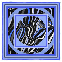 Carica l'immagine nel visualizzatore di Gallery, Foulard In Seta linea  Donna riflessi città