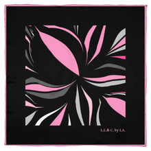 Carica l'immagine nel visualizzatore di Gallery, Foulard   in seta dalla collezione  Donna riflessi città