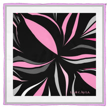 Carica l'immagine nel visualizzatore di Gallery, Foulard in seta dalla collezione  Donna riflessi città