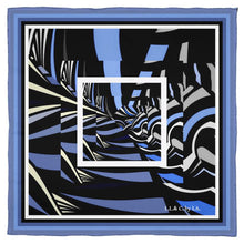 Carica l'immagine nel visualizzatore di Gallery, Foulard in seta dalla collezione  Donna riflessi città