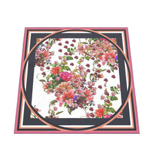 Carica l'immagine nel visualizzatore di Gallery, Tovaglia linea Il giardino fiorito