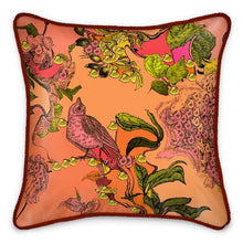 Carica l'immagine nel visualizzatore di Gallery, cuscino in seta elegante linea il paradiso segreto