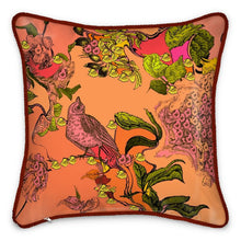 Carica l'immagine nel visualizzatore di Gallery, cuscino in seta elegante linea il paradiso segreto