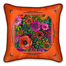 Carica l'immagine nel visualizzatore di Gallery, cuscino di seta linea una casa nel bosco