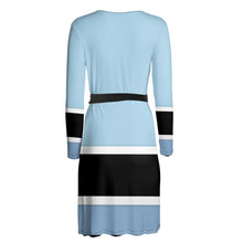 Carica l'immagine nel visualizzatore di Gallery, Abito incrociato il mare dentro