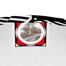 Load image into Gallery viewer, Maglietta con stampa artistica linea Mistero