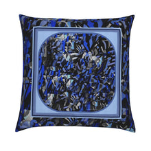 Carica l'immagine nel visualizzatore di Gallery, Cuscino Elegante Con Disegno Artistico