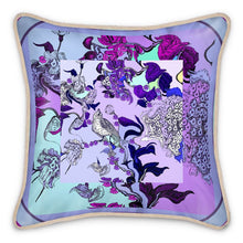 Load image into Gallery viewer, Cuscino in seta linea Il paradiso segreto