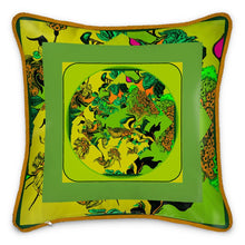 Carica l'immagine nel visualizzatore di Gallery, Cuscino in seta linea Il paradiso segreto