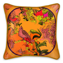 Carica l'immagine nel visualizzatore di Gallery, Cuscino in seta elegante linea il paradiso segreto