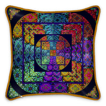 Carica l'immagine nel visualizzatore di Gallery, Cuscino in seta linea Arabescar