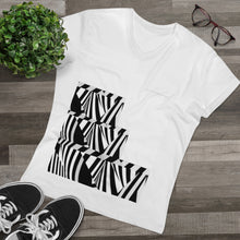 Carica l'immagine nel visualizzatore di Gallery, Men’s Presenter V-peck Laila Lago & C. by Iannilli Antonella