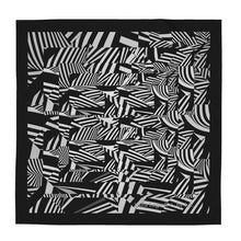 Carica l&#39;immagine nel visualizzatore di Gallery, Foulard in seta linea Mistero
