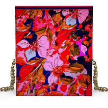 Load image into Gallery viewer, Borsa in pelle con stampa fiorita linea I fiori
