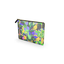 Load image into Gallery viewer, Borsa in pelle con stampa fiorita linea I FIORI ENTRA NEL SOGNO
