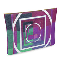 Load image into Gallery viewer, Pochette in pelle con stampa artistica linea Arcani maggiori 2
