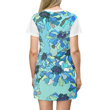 Load image into Gallery viewer, All Over Print T-Shirt Dress L.L.&amp; C. by I.A.
