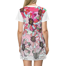 Carica l&#39;immagine nel visualizzatore di Gallery, All Over Print T-Shirt Dress L.L.&amp; C. by I.A.
