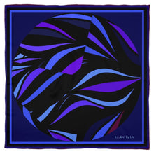 Load image into Gallery viewer, Foulard  in seta  linea Le onde
