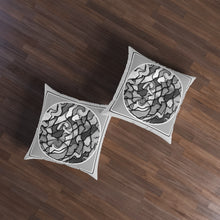 Carica l&#39;immagine nel visualizzatore di Gallery, Tufted Floor Pillow, Square Laila Lago &amp; C. by Iannilli Antonella
